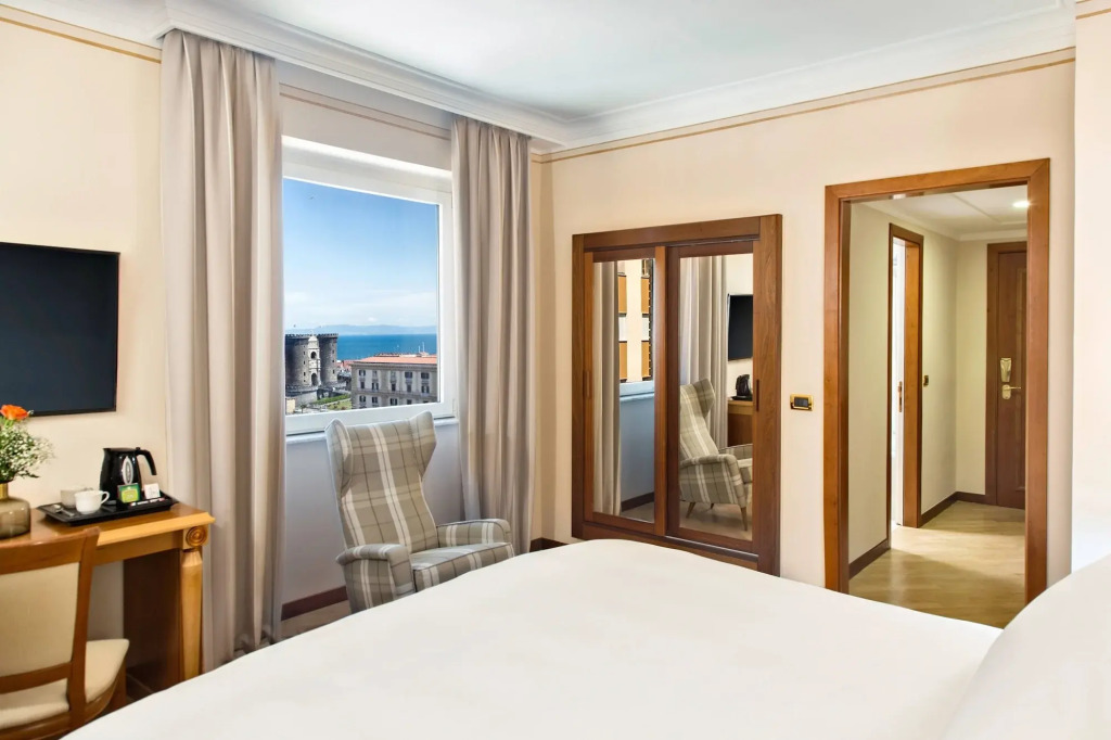 Renaissance Naples Hotel Mediterraneo