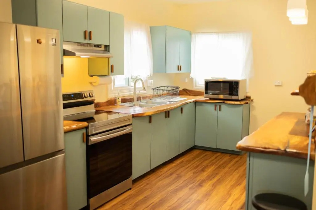 The Hilo Cottage