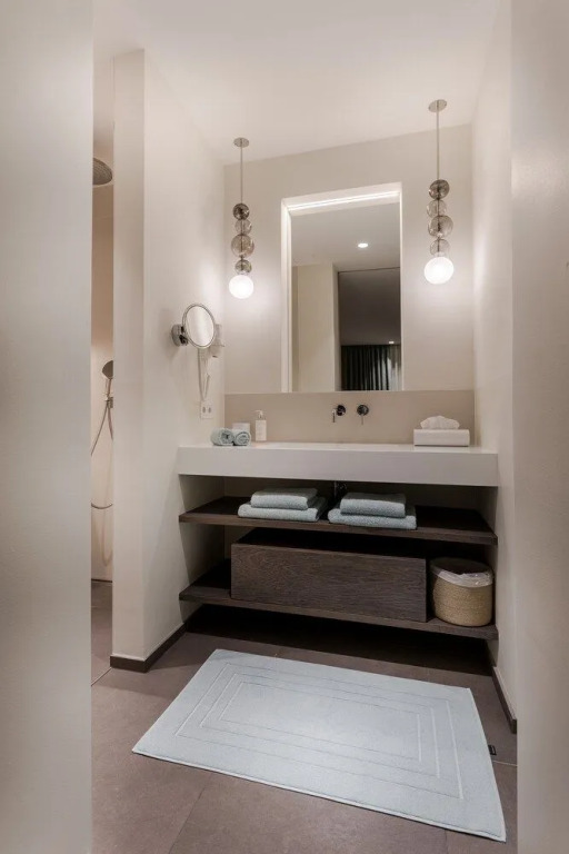 Eva Hof Lakeside Suites