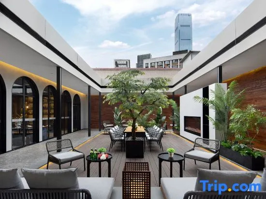 Days Hotel By Wyndham Changsha Wuyi Square