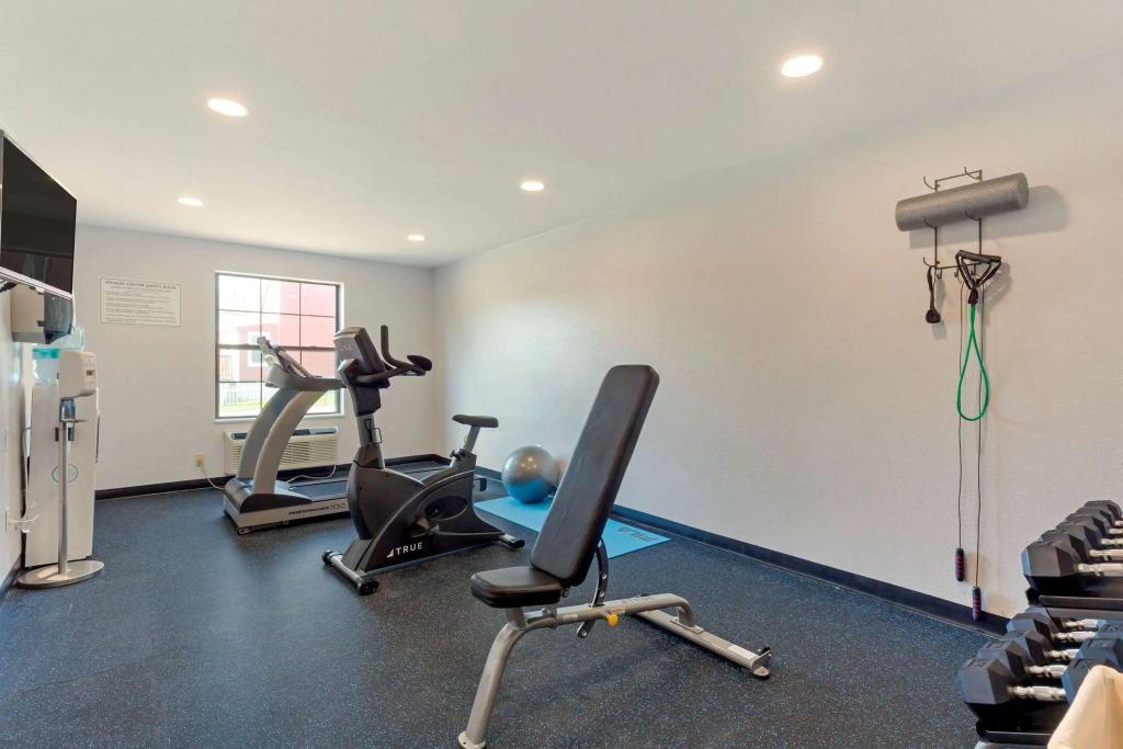 Quality Inn Lee - Lenox South