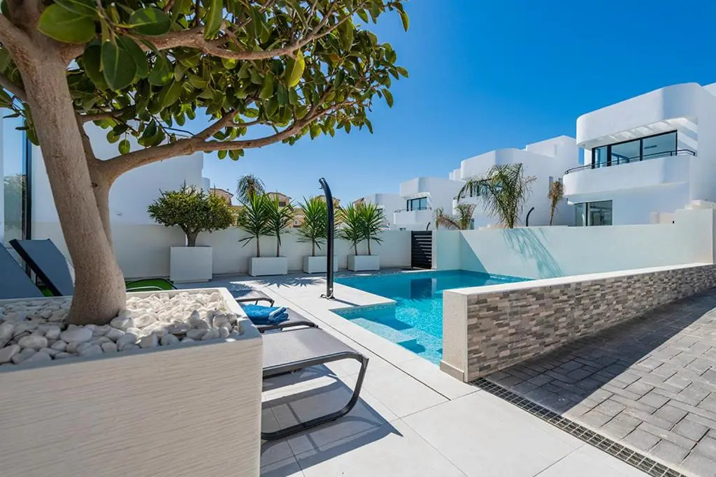 Stylish Villa 2018,Pool,3B.R.Wifi,Netflix
