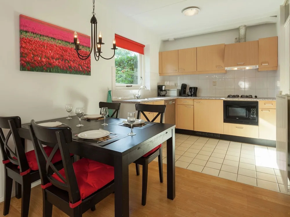 Beautiful Holiday Home With a Terrace at 1,5 km From the sea