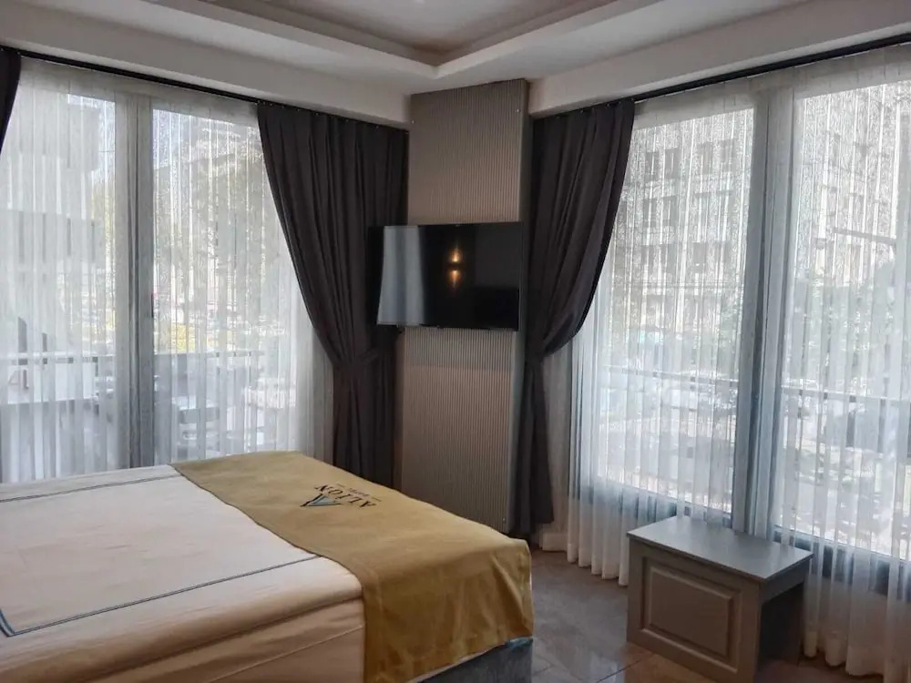 Alion Hotel