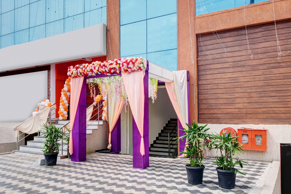 Super Hotel O Murali Nagar Near NAD Junction