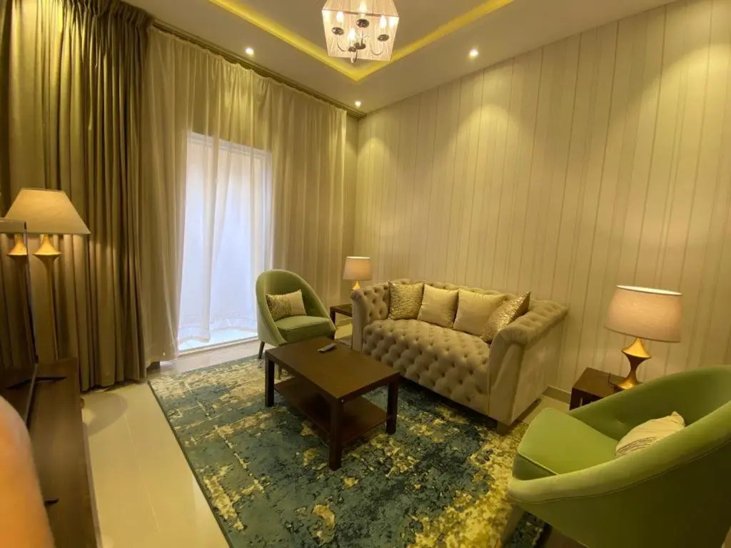 F residence, Beauty & Luxury