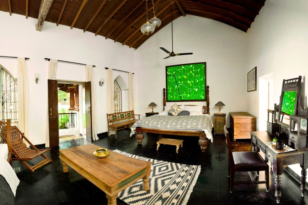 ELIVAAS Terra Rosa 4 BHK Villa With Pool