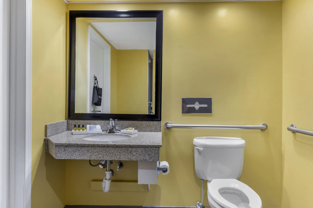 Best Western Plus Suites Greenville