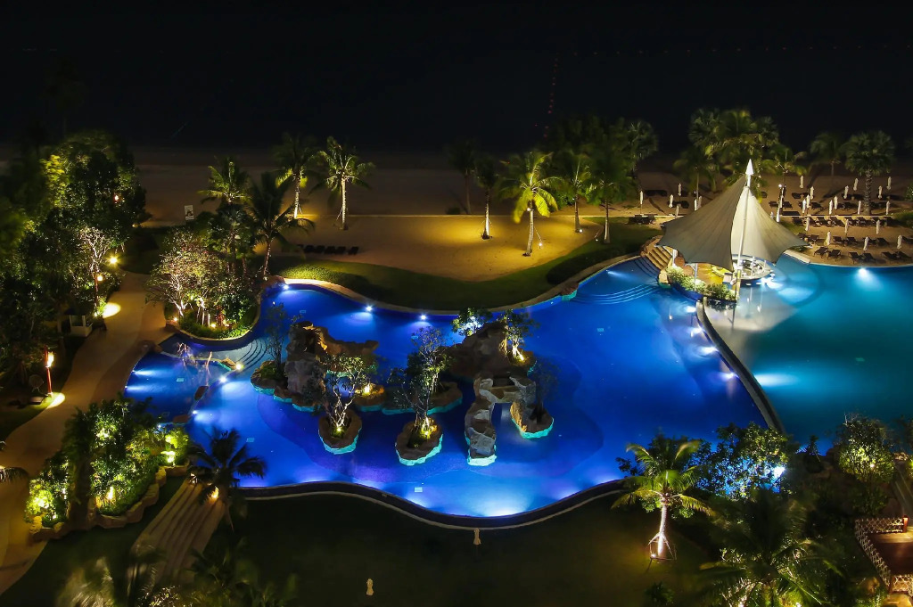 White Sand Beach Residences Pattaya
