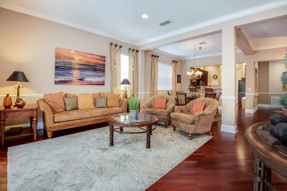 5bed 5Ba Reunion Villa w. Pool