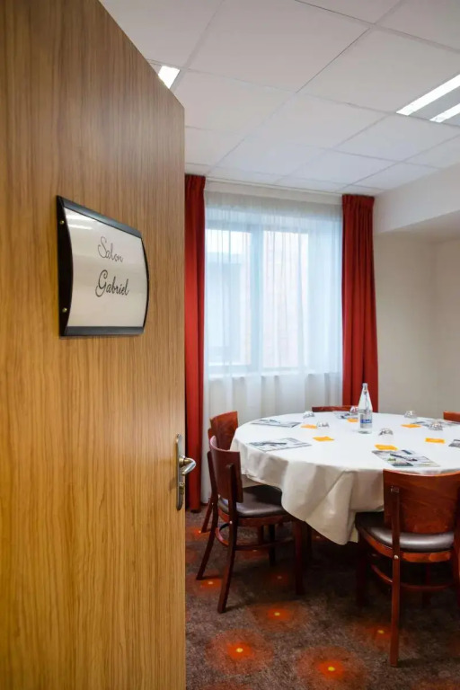 Brit Hotel Rennes St Grégoire   Le Villeneuve