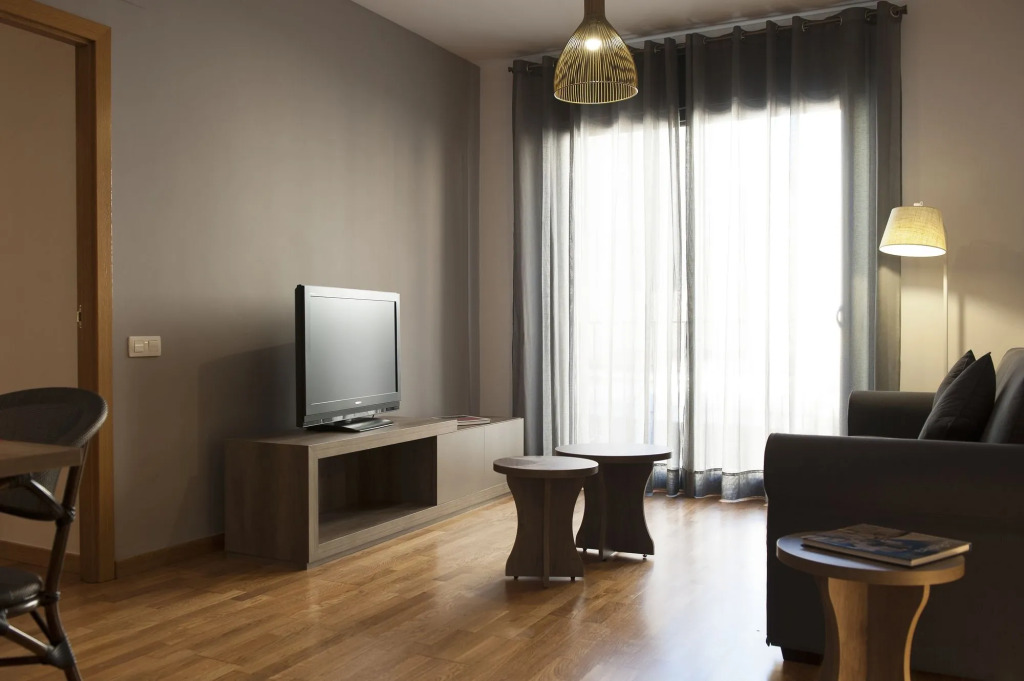 MH Apartments Gracia