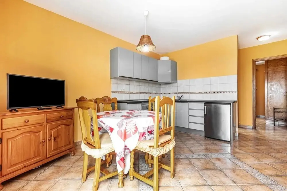 Apartment Near the Beach, big Terrace With Nice sea Views, Wifi and Parking