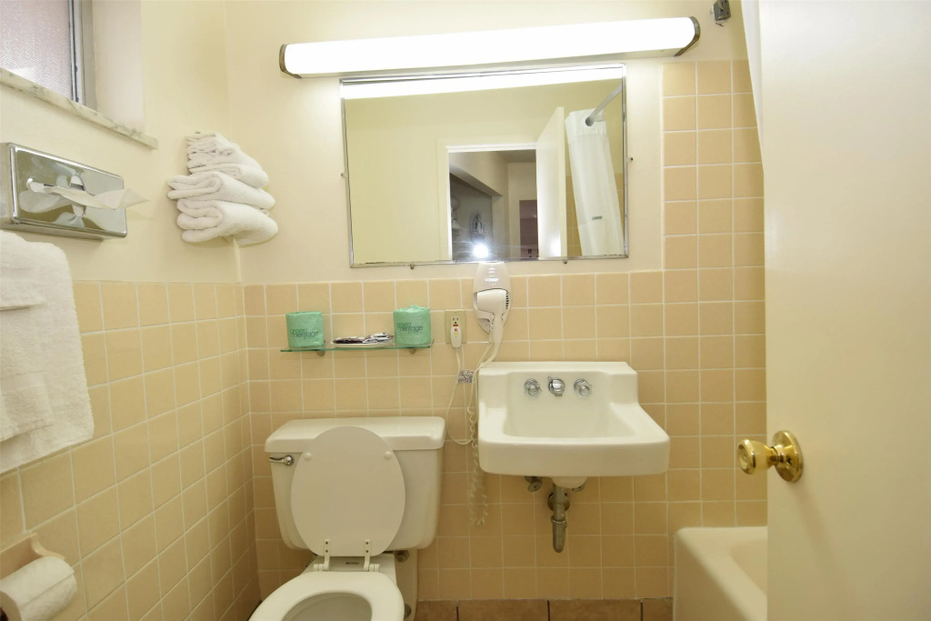 Knights Inn Oswego East