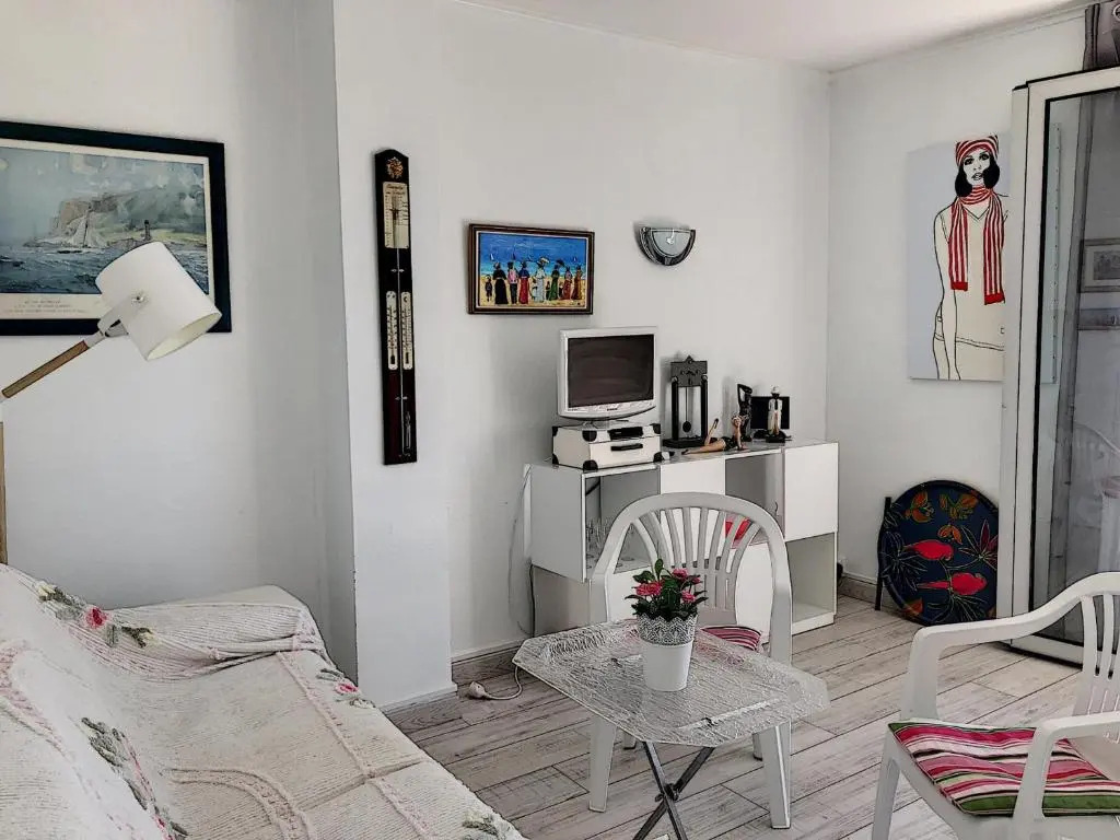 Appartement Jullouville, 2 pièces, 2 personnes - FR-1-361-154