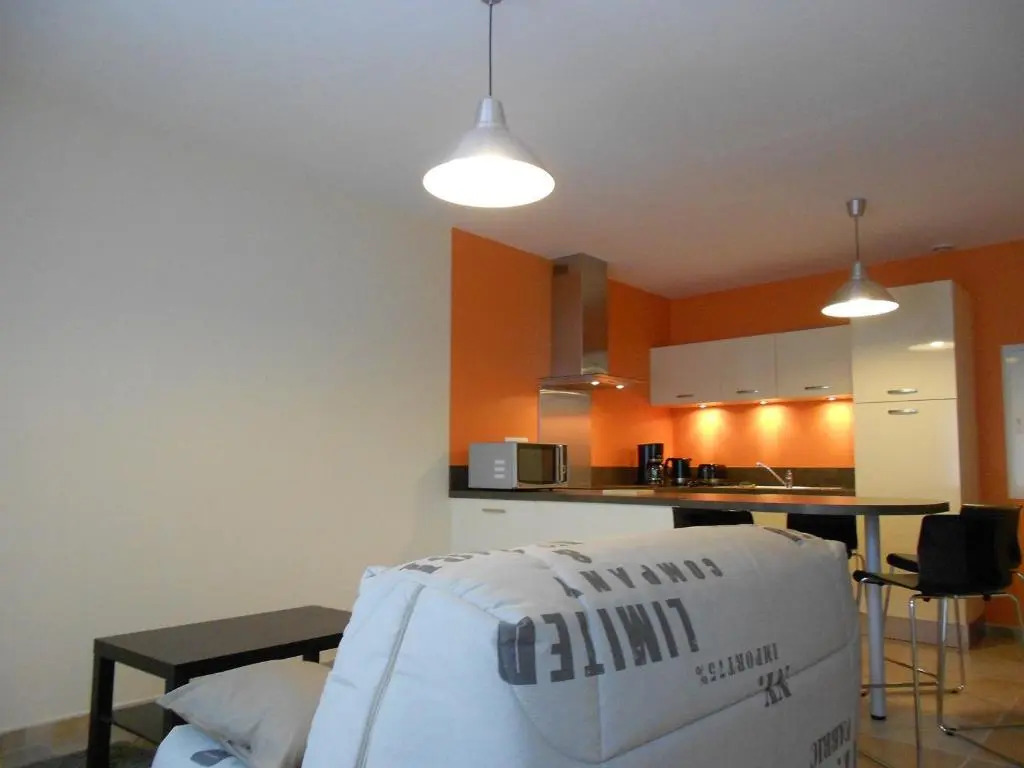Appartement Le Palais, 2 pièces, 3 personnes - FR-1-418-95