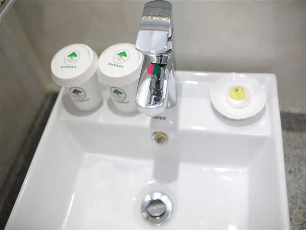 GreenTree Inn Suzhou Yangchenghu International Crab City Qianshuiwan Express Hotel