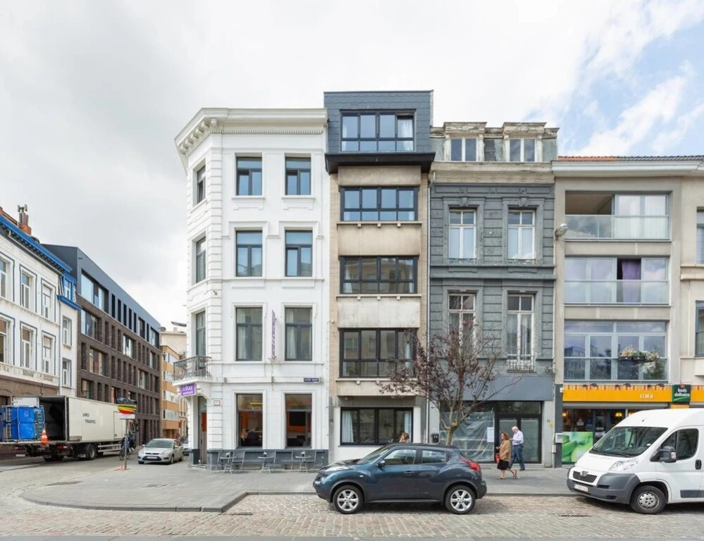 Theater Square Apartments 49