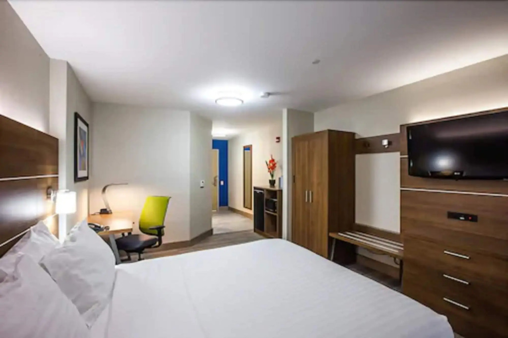 Holiday Inn Express Hotel & Suites Saint John Harbour Side by IHG