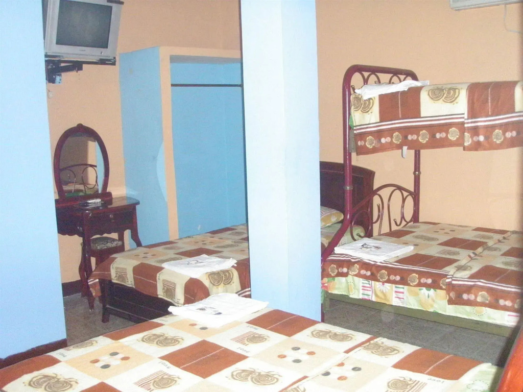 Hotel Eloy Alfaro - Hostel