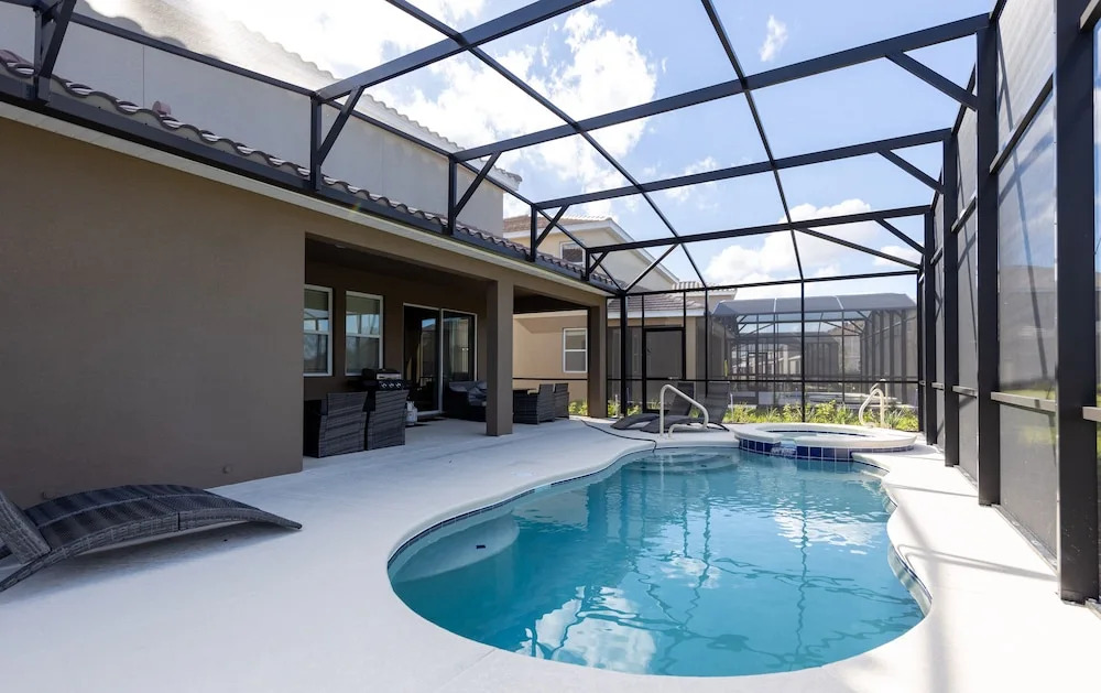 7660oml-solterra Resort 5 Bedroom Home by RedAwning