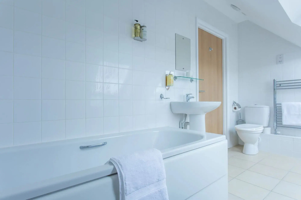 Bright 2 Bed Apartments in Marston Oxford, Free Parking, OX3 Near John Radcliffe Hospitals & University Parks