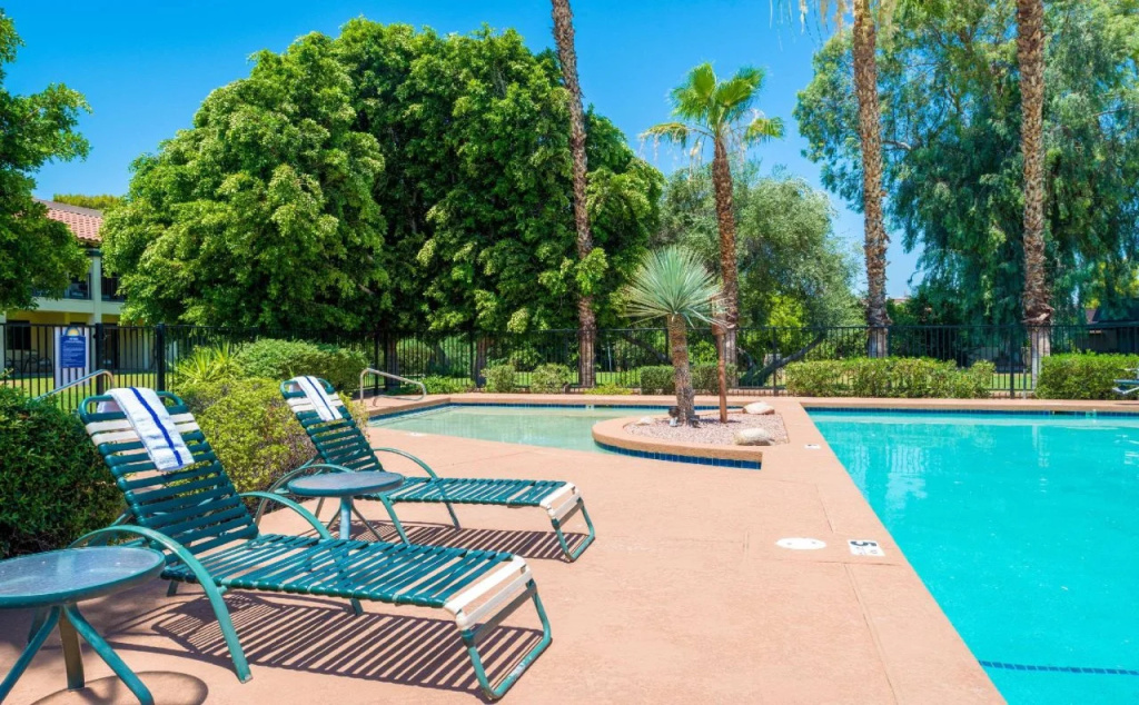 Days Inn and Suites Scottsdale