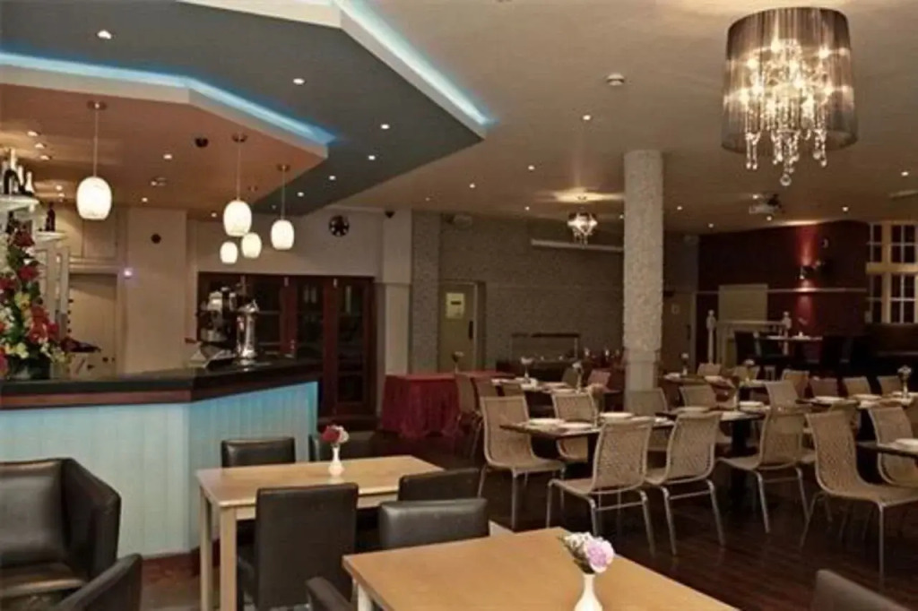 Rising Sun Hotel
