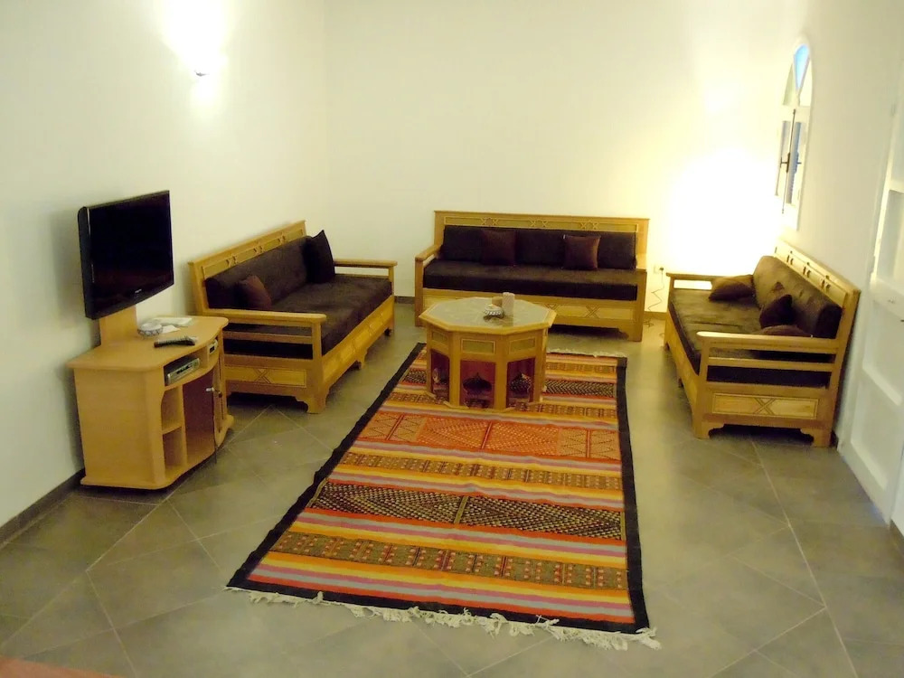 Villa With 6 Bedrooms in Djerba, With Wonderful City View, Private Poo