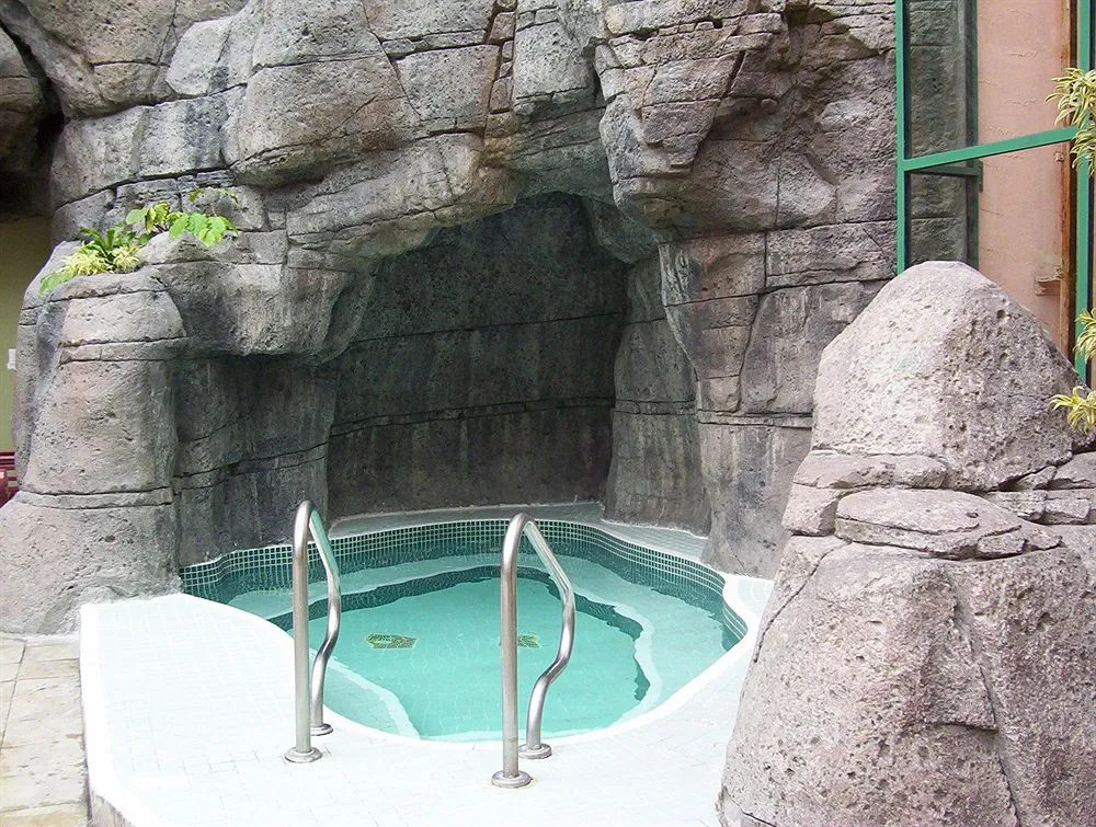 Pacific Inn Resort & Conference Center