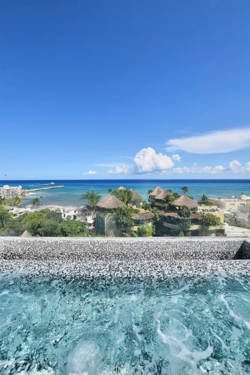 Centric condo by Casago