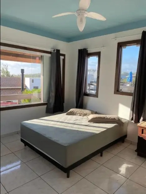 Casa com vista para o mar! Farol de Santa Marta