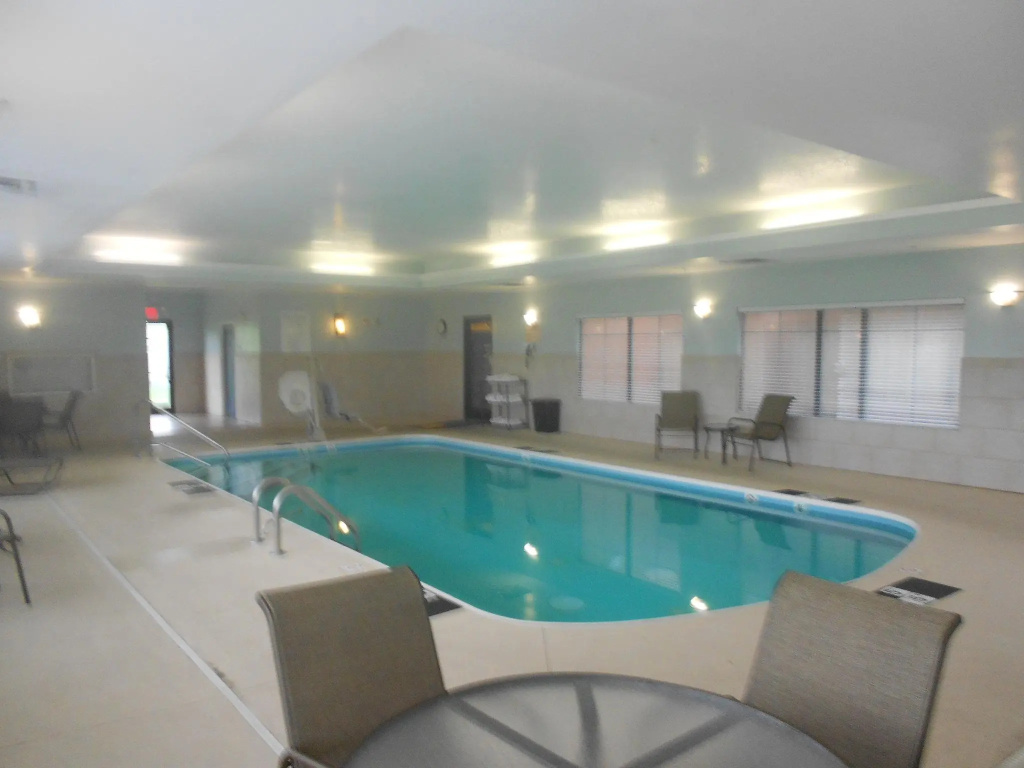 Holiday Inn Express & Suites Lancaster by IHG