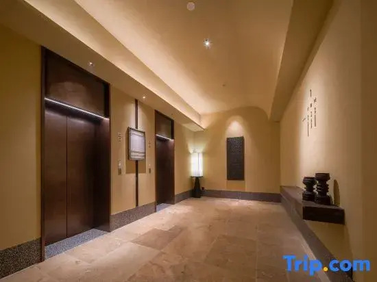 Atour Origin Hotel Dalian Hongxinghai Coastal Park