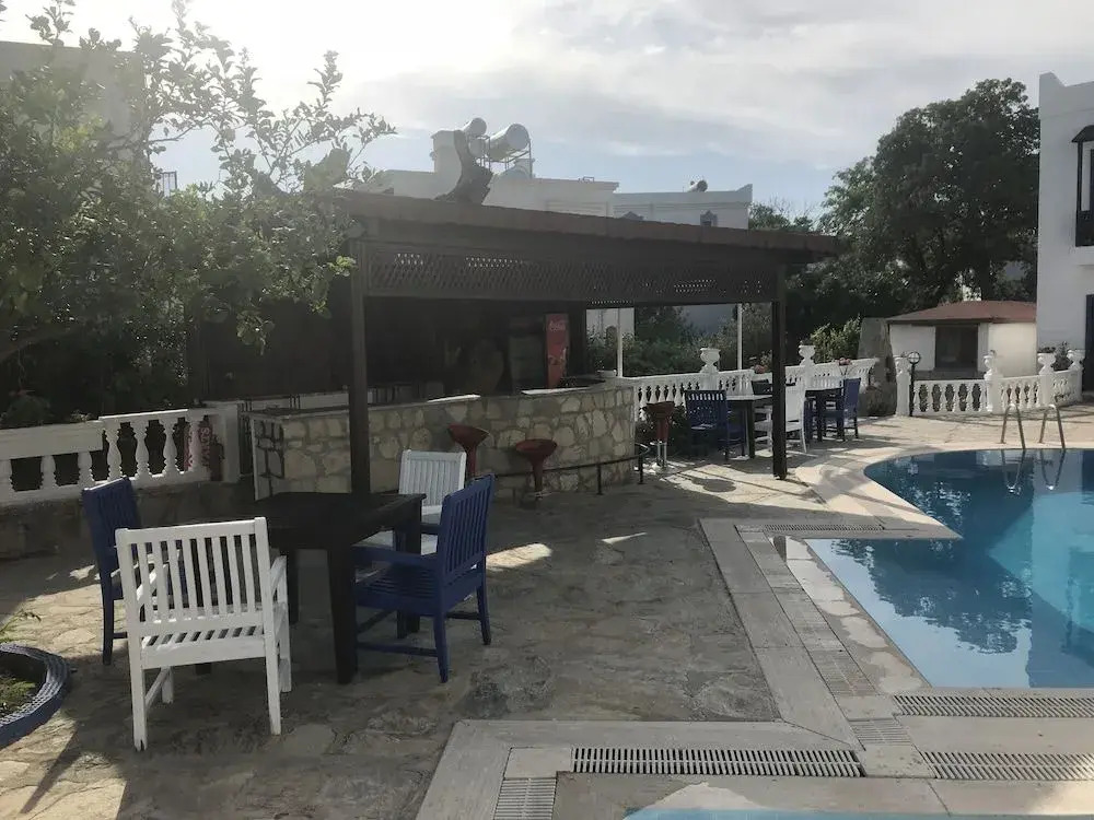Derin Suite Hotel