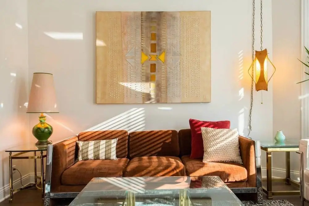 Chic Logan Pad - Modern Meets Retro
