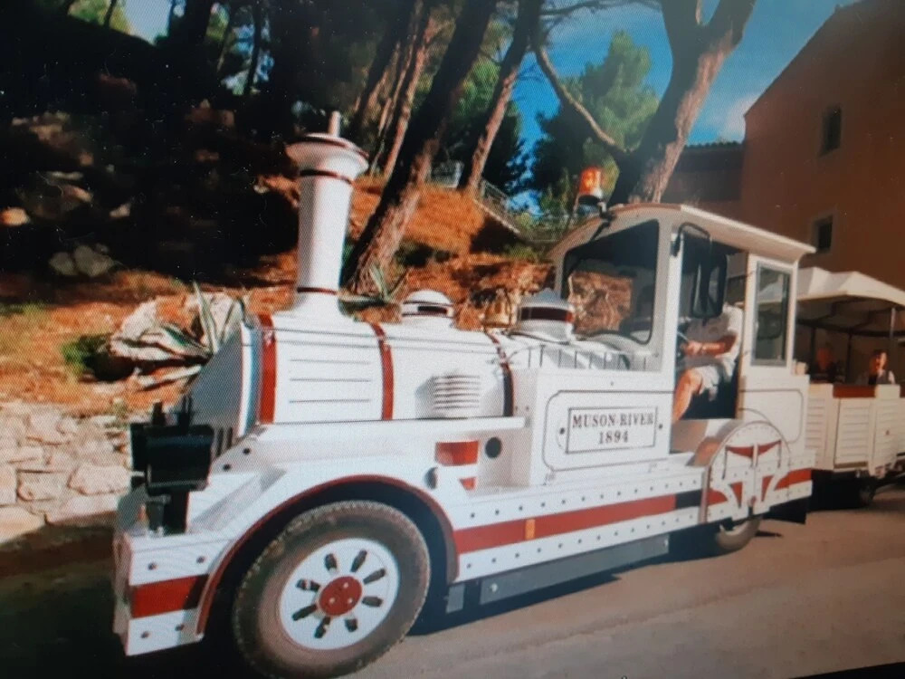 Capri 39