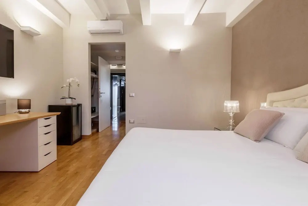 Martini Castello Boutique Rooms - Historic Center & Cathedral