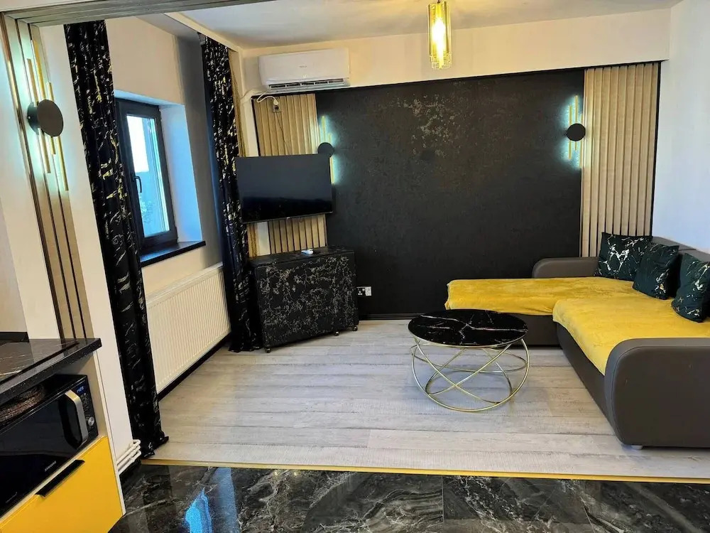 Modern 2-bedroom Apartment in Central Ploiești