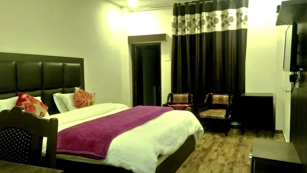 Shining Star Resort