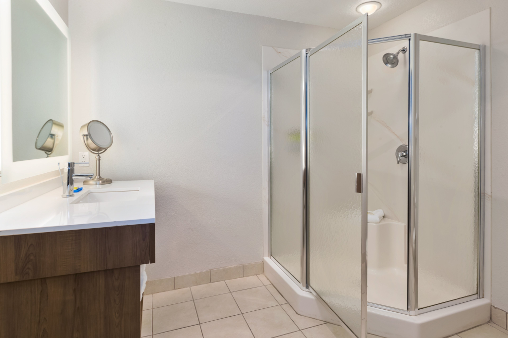 Holiday Inn Express Hotel & Suites Petoskey by IHG