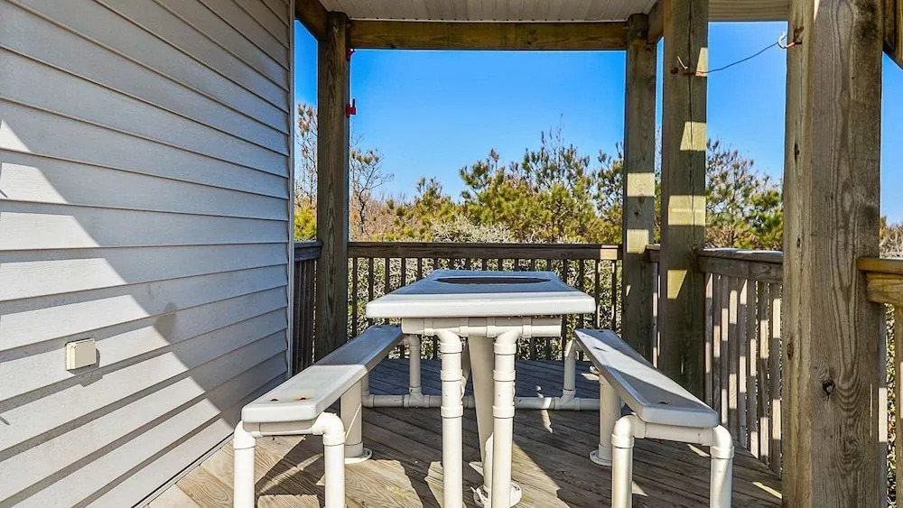 The T House - 5 Br Home