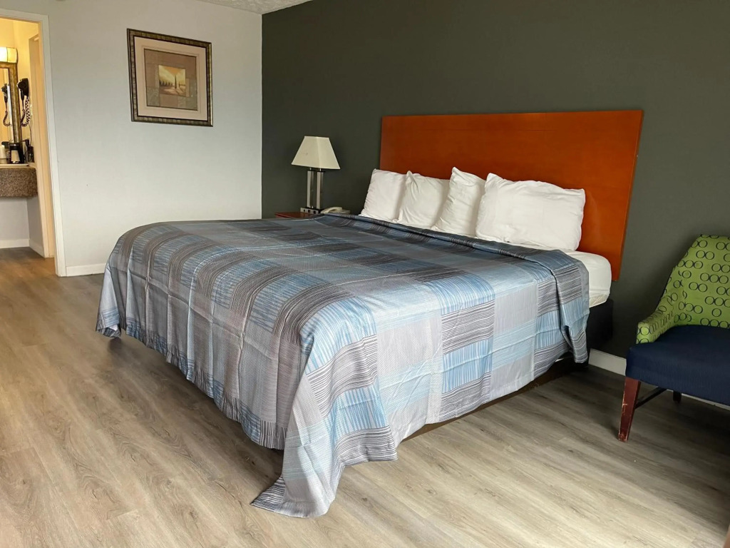 Wilkes-Barre Inn & Suites