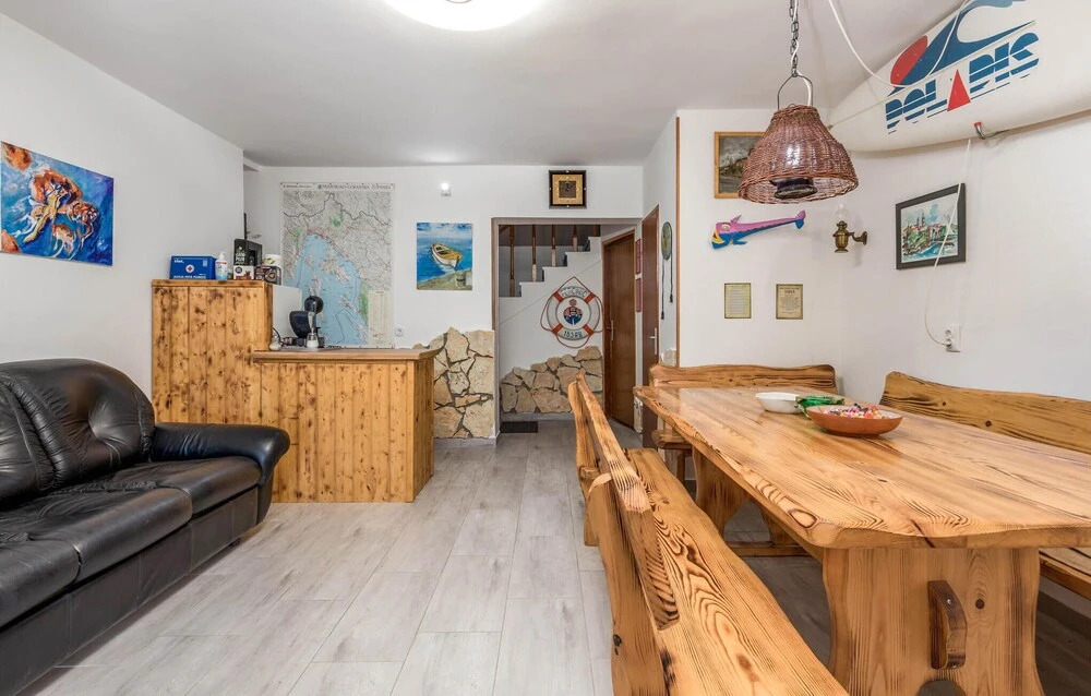 Awesome Home in Barbat-rab With Wifi and 3 Bedrooms
