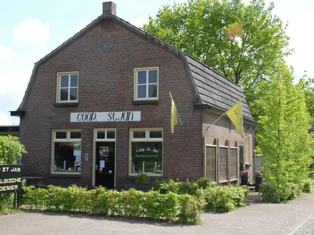 Holiday Home in Leende with Hot Tub & Garden
