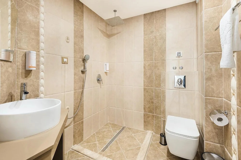 OPU Boutique Hotel
