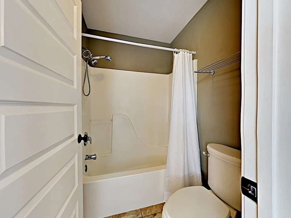 40 Fletcher - 3 Br Home