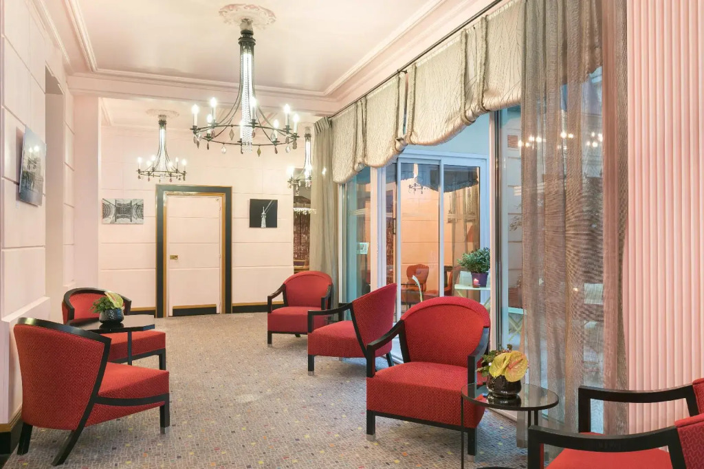 Hôtel Le Cardinal