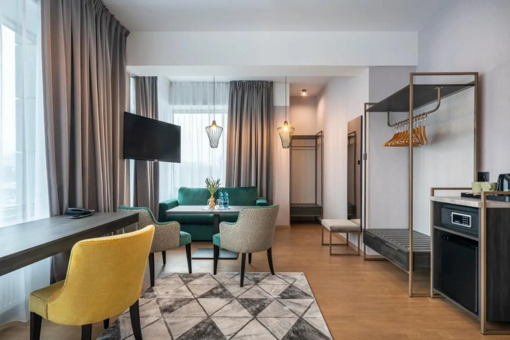Green Hotel