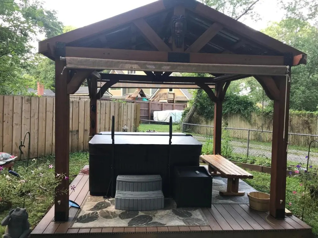 Ed & Rosie's Place